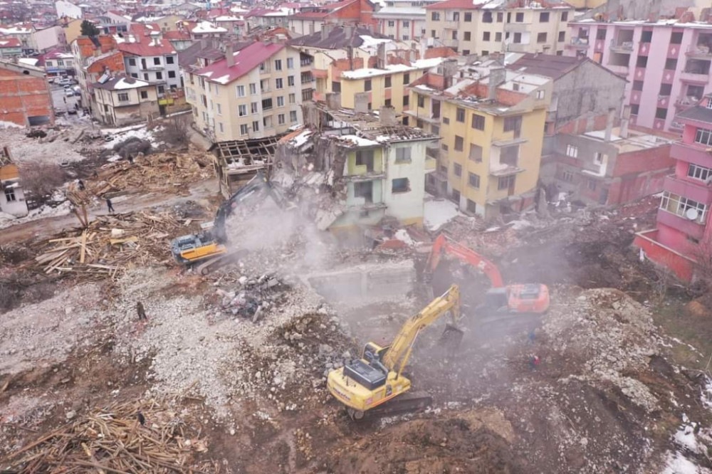 Gerede'de 700'ün üzerinde bina yıkılıyor!